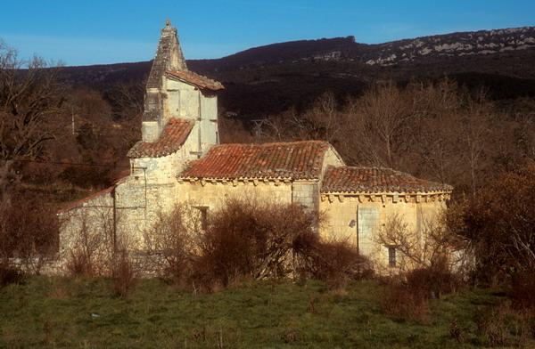 Iglesia románica de San Miguel Arcángel
